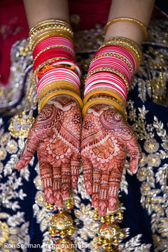 Unique Indian bridal mehndi art. Unique Indian bridal mehndi art.