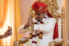 Elegant Raja during a moment of the ceremony Elegant Raja during a moment of the ceremony