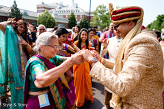 Impressive Indian pre-wedding baraat dance. Impressive Indian pre-wedding baraat dance.