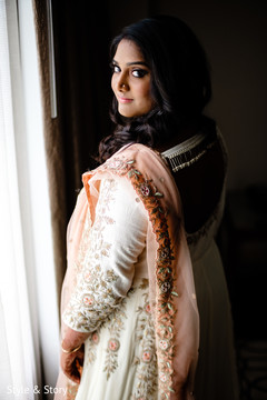 Enchanting Indian bride reception look. Enchanting Indian bride reception look.