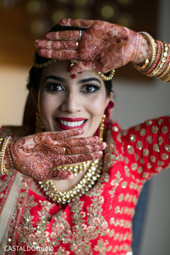 Enchanting Indian bridal henna art. Enchanting Indian bridal henna art.