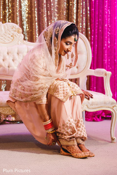 Maharani getting her Mojaries on. Maharani getting her Mojaries on.