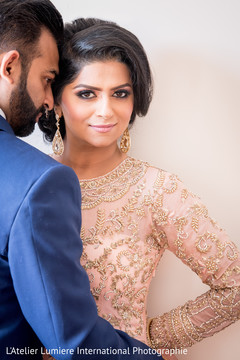 Lovely Indian bride and groom's photo. Lovely Indian bride and groom's photo.
