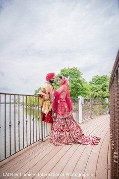 Phenomenal Indian bride and groom's photo session. Phenomenal Indian bride and groom's photo session.