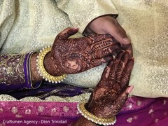 Mehndi design on the Indian bride Mehndi design on the Indian bride