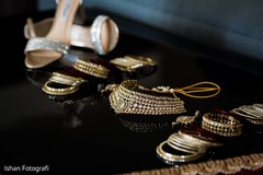 Maharani's jewelry details Maharani's jewelry details