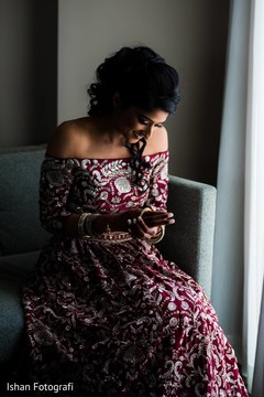 Stunning Maharani getting ready for the ceremony Stunning Maharani getting ready for the ceremony