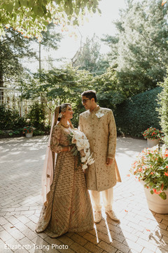 Lovely Indian couple's photo session Lovely Indian couple's photo session