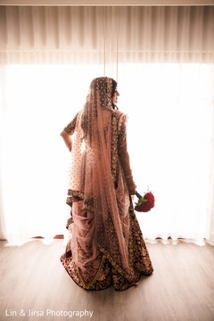 Impressive Indian bridal Ghoonghat capture. Impressive Indian bridal Ghoonghat capture.