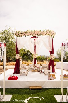 Classy wedding Mandap decoration. Classy wedding Mandap decoration.