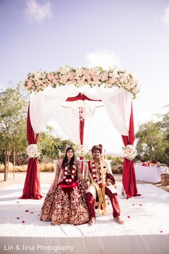 Take a look at this traditional Indian wedding ceremony. Take a look at this traditional Indian wedding ceremony.