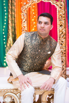 Indian groom posing for pictures Indian groom posing for pictures