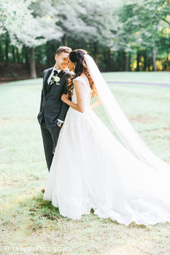 Graceful Indian couple photo session. Graceful Indian couple photo session.