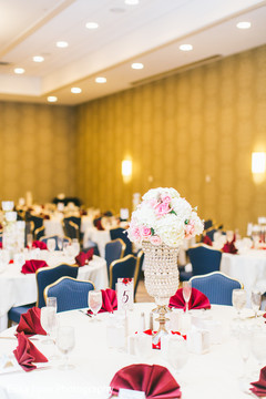 Marvelous Indian wedding floral centerpiece. Marvelous Indian wedding floral centerpiece.
