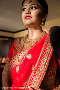 Maharani getting ready for her ceremony . Maharani getting ready for her ceremony .