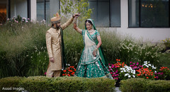 Adorable Indian lovebirds outdoors capture. Adorable Indian lovebirds outdoors capture.