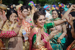 Marvelous baraat womens dance. Marvelous baraat womens dance.
