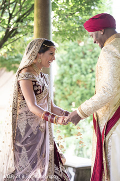 Excited Maharani meeting with Raja Excited Maharani meeting with Raja