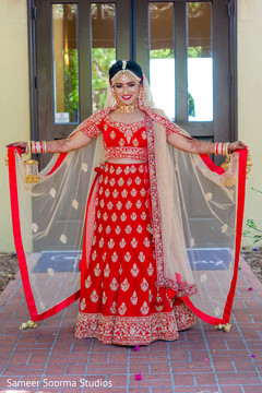 Ravishing Indian bride's lengha Ravishing Indian bride's lengha