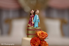 Marvelous Indian wedding cake topper. Marvelous Indian wedding cake topper.