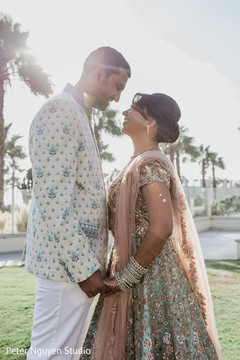 See this lovely capture of Indian newlyweds See this lovely capture of Indian newlyweds