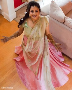 Marvelous capture of maharani at her mehndi party. Marvelous capture of maharani at her mehndi party.