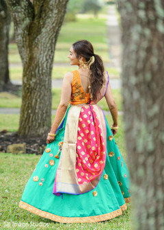 Details of Indian bride's wardrobe Details of Indian bride's wardrobe