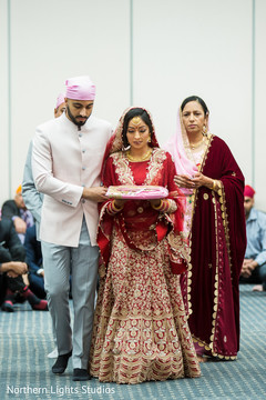Marvelous Indian bride entrance to ceremony. Marvelous Indian bride entrance to ceremony.