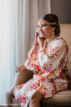 Lovely maharani getting her jewelry on capture. Lovely maharani getting her jewelry on capture.