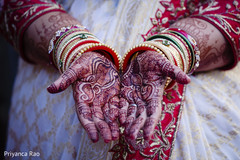 Indian bride's mehndi design Indian bride's mehndi design