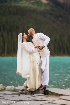 See this incredible shot of the lovebirds See this incredible shot of the lovebirds