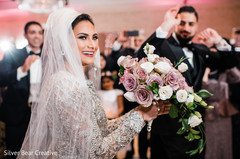 Enchanting Indian bride's capture. Enchanting Indian bride's capture.