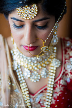 Marvelous Indian bridal tikka and nose ring. Marvelous Indian bridal tikka and nose ring.
