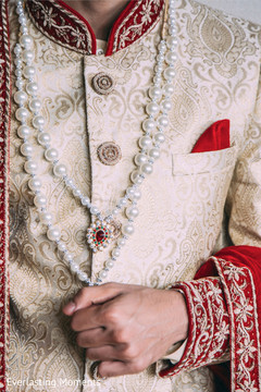Elegant Indian groom's ceremony outfit and accessories. Elegant Indian groom's ceremony outfit and accessories.