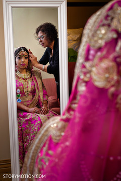 See this lovely maharani getting ready. See this lovely maharani getting ready.