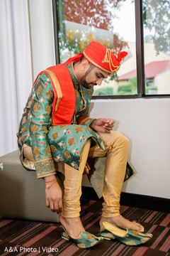 Details of the Indian groom's wardrobe Details of the Indian groom's wardrobe