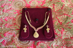 Stunning Indian bridal kundan choker set. Stunning Indian bridal kundan choker set.