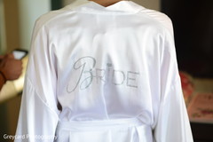 Elegant Indian bridal robe capture. Elegant Indian bridal robe capture.