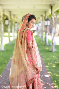 Marvelous Indian bridal photo shoot. Marvelous Indian bridal photo shoot.