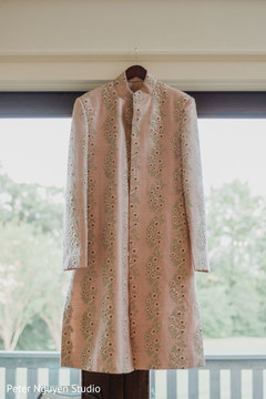 Sherwani details of Indian groom Sherwani details of Indian groom