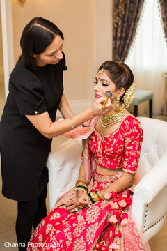 Beautiful Maharani getting ready for the ceremony Beautiful Maharani getting ready for the ceremony