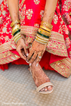 Gorgeous Indian bridal ceremony style. Gorgeous Indian bridal ceremony style.
