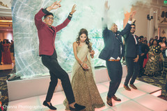 Ravishing guests during the reception Ravishing guests during the reception
