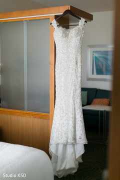 Marvelous Indian bridal white Anarkali. Marvelous Indian bridal white Anarkali.