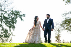 Ravishing Indian couple's photo session. Ravishing Indian couple's photo session.