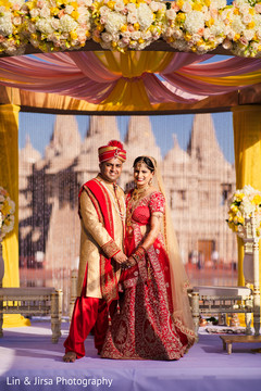 Phenomenal Indian bride and groom's photo session. Phenomenal Indian bride and groom's photo session.
