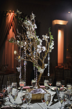 Marvelous Indian wedding table centerpiece decor. Marvelous Indian wedding table centerpiece decor.