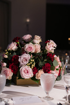 Fascinating Indian wedding roses decoration. Fascinating Indian wedding roses decoration.