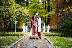 Lovely picture of Indian newlyweds Lovely picture of Indian newlyweds