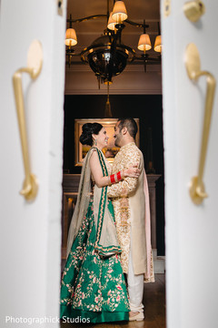 Phenomenal indian lovebirds photo session. Phenomenal indian lovebirds photo session.